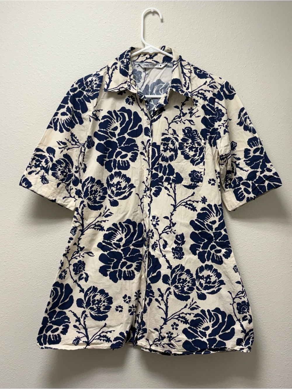 ZARA Womens XS Blue/White Floral Collared Short Sleeve Cotton Button-Up Shirt